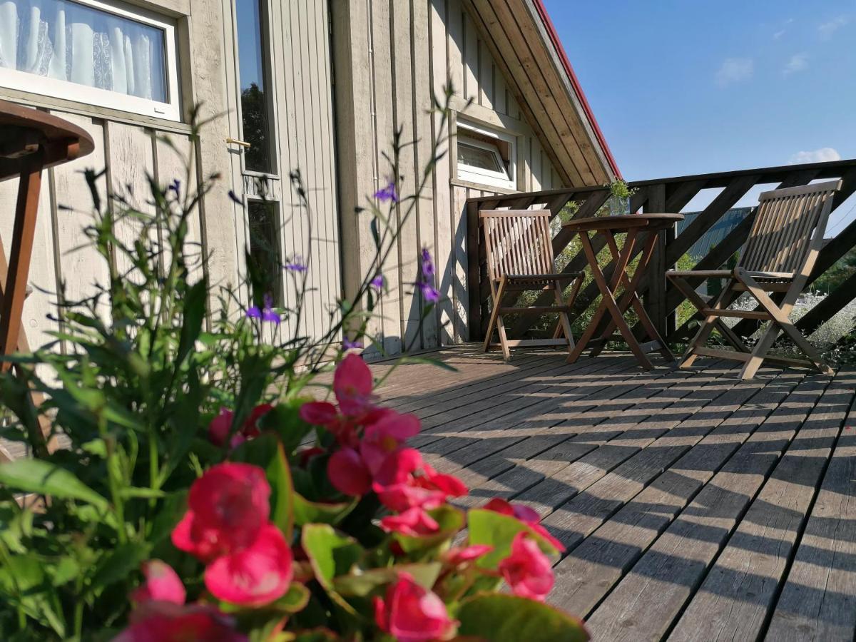 Piibelehe Guest Accommodation Kuressaare Eksteriør billede