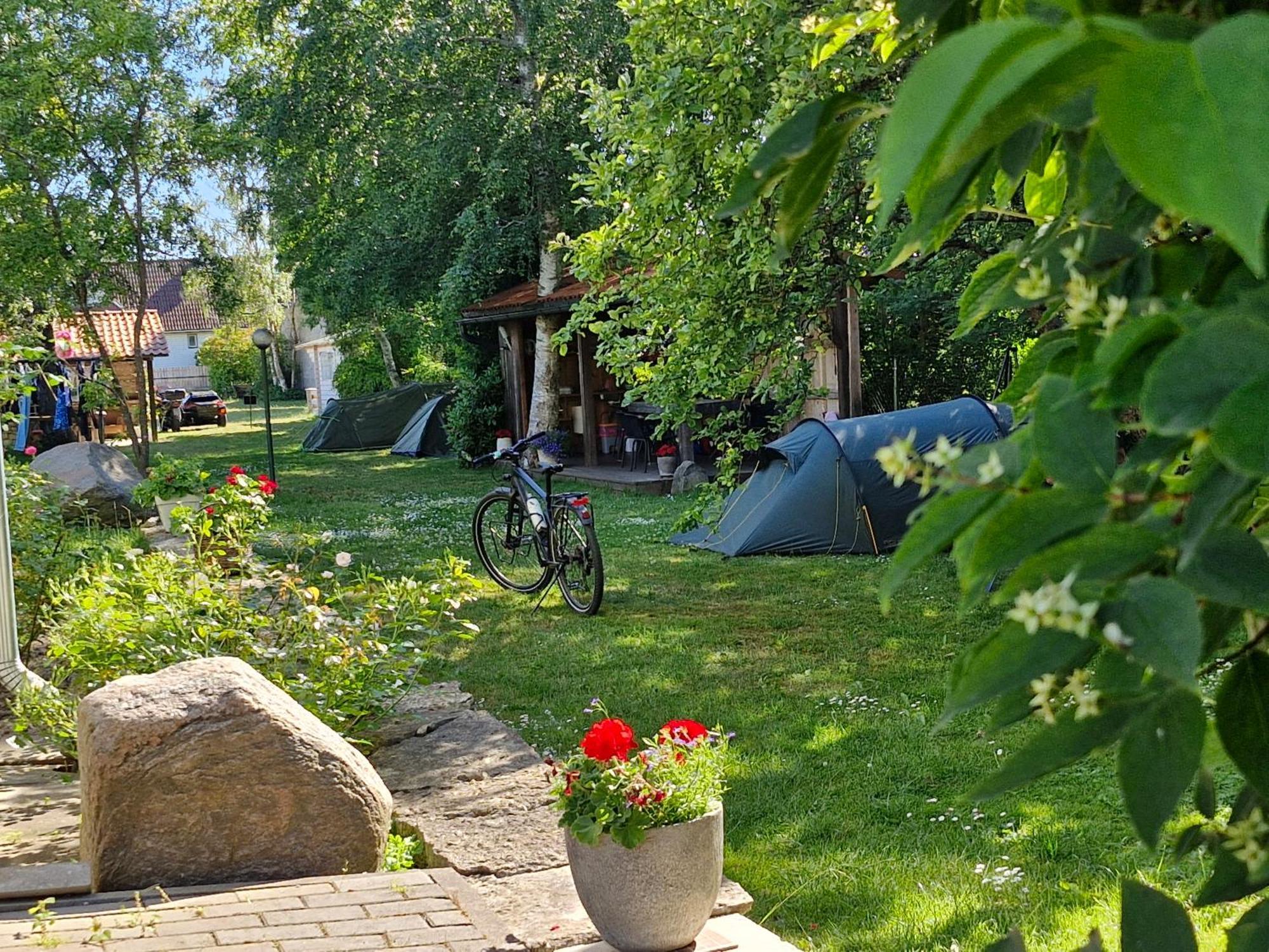 Piibelehe Guest Accommodation Kuressaare Eksteriør billede