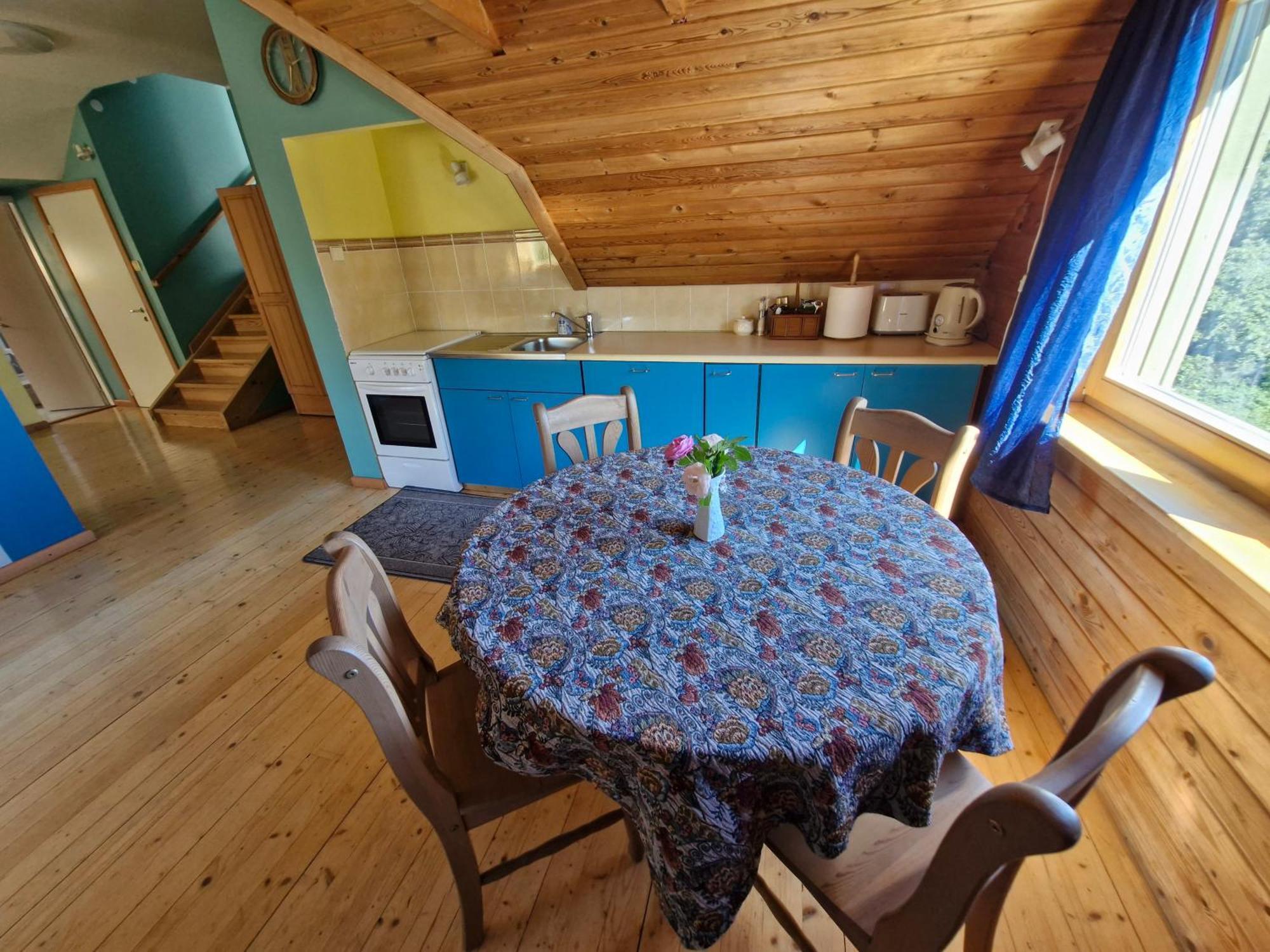 Piibelehe Guest Accommodation Kuressaare Eksteriør billede