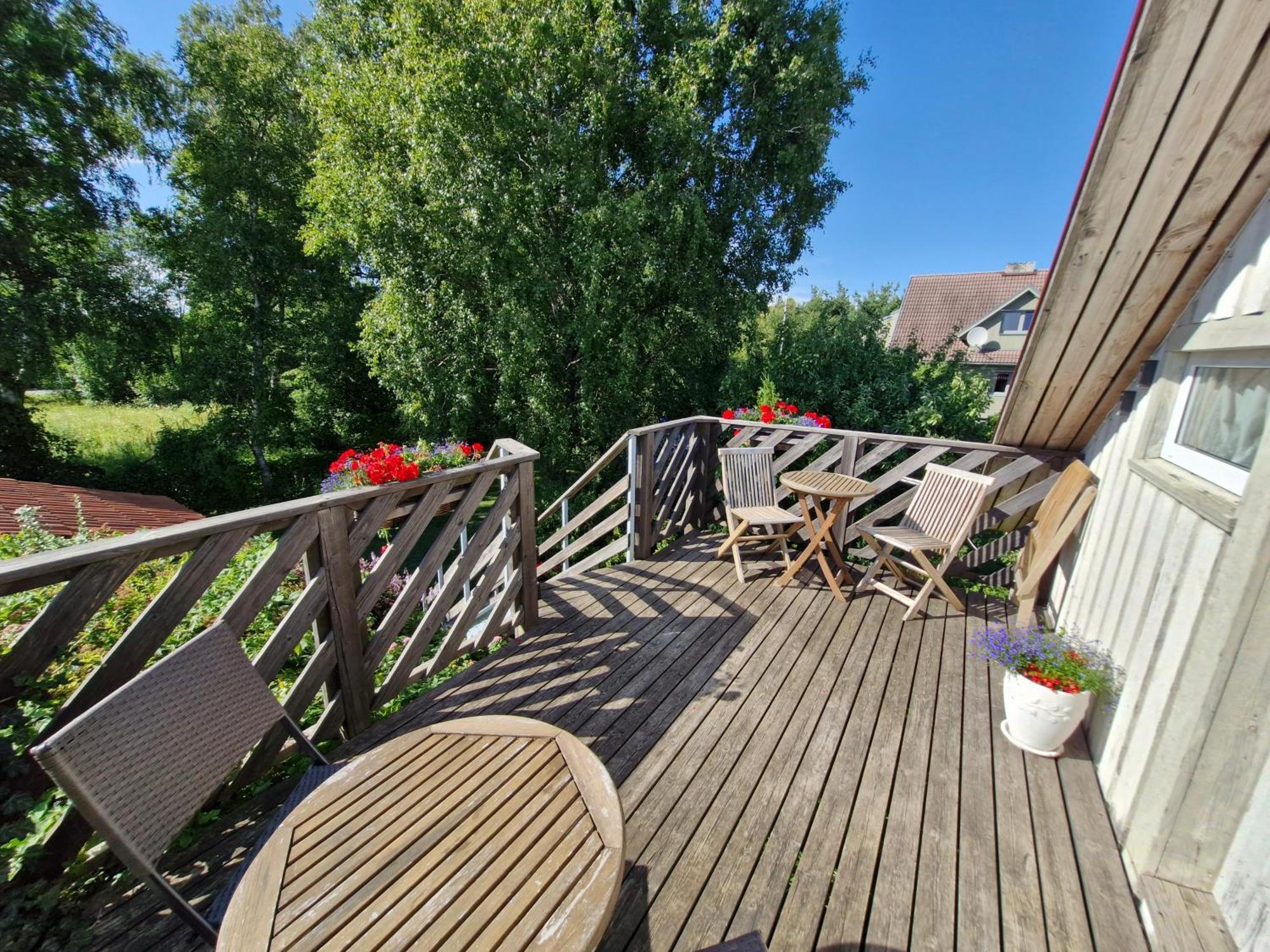 Piibelehe Guest Accommodation Kuressaare Eksteriør billede